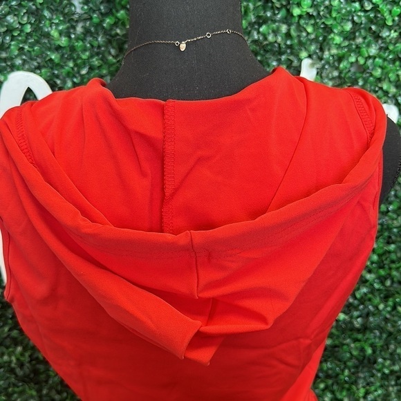 RED short set NEW - Picture 6 of 6